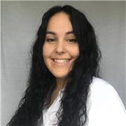 No tengo ningún título en relación al español, pero es mi idioma desde mi nacimiento